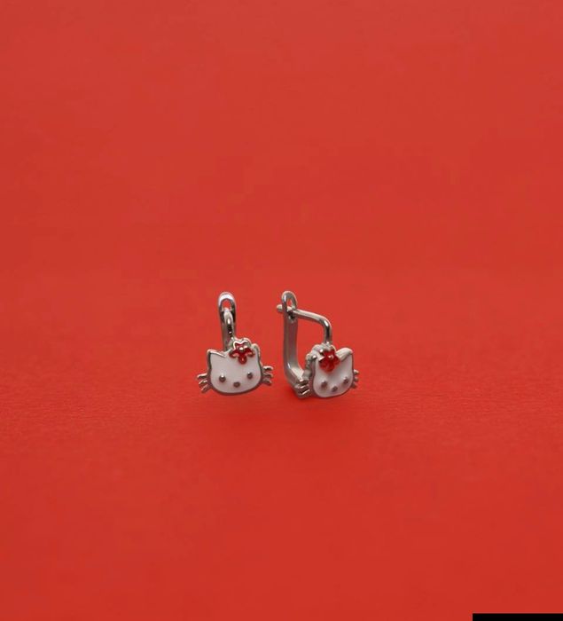 Дуже красиві, срібні, дитячі сережки