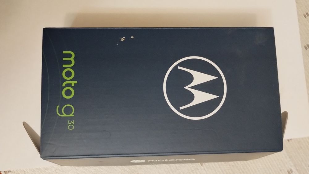Sprzedam smartfon Motorola G30