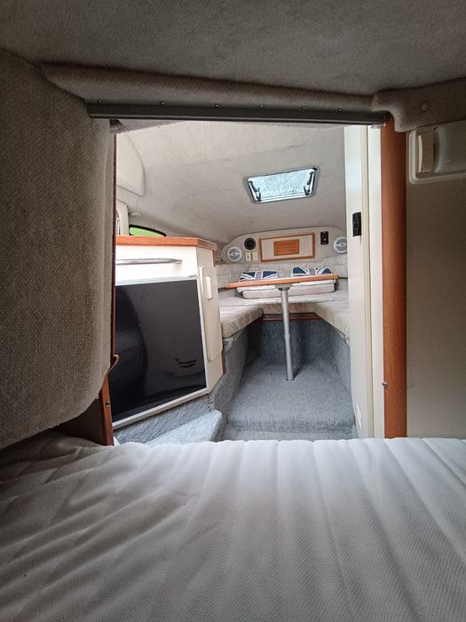 Sea Ray 230 Sundancer jacht motorowy łódź Okazyjna cena