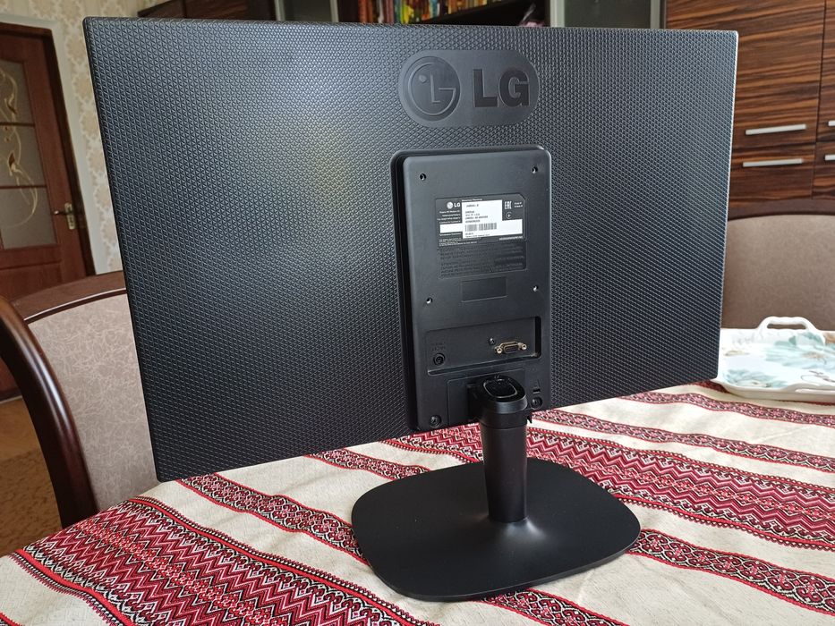 Продам монітор 24", LG 24M35A-B (може використовуватись, як телевізор)
