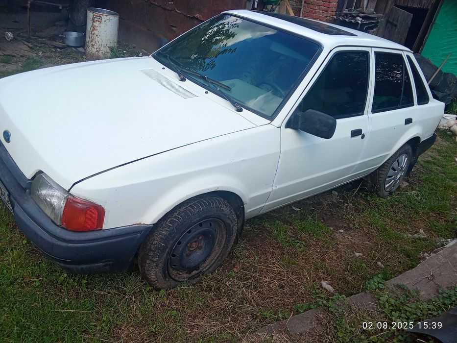 Продам терміново  Ford escort