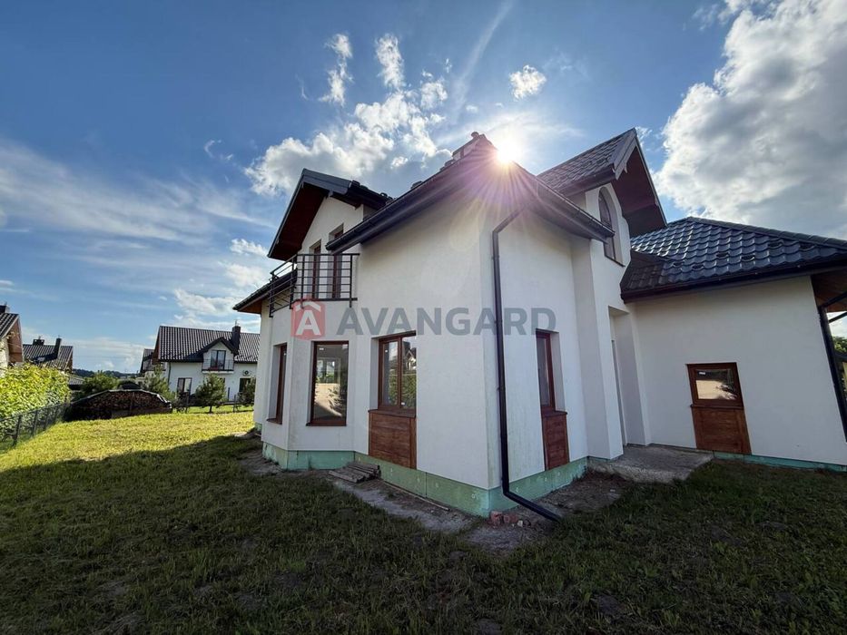 Продаж будинок 165 м2 в КМ' PRAUD HILLS' біля Львова! Бірки