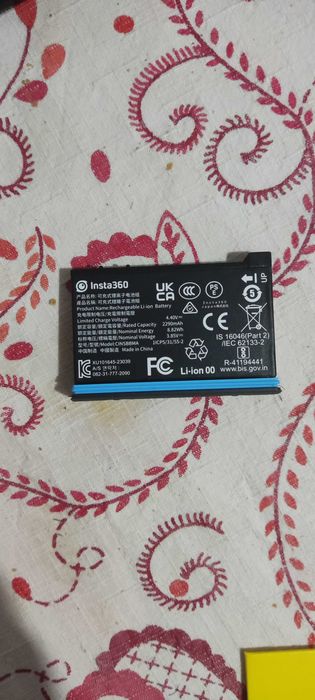 Insta360 X4 8K + Motorcycle Bundle + Bateria Extra + Acessórios