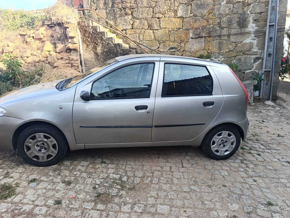 Fiat punto 1.3 multijet diesel foto 2