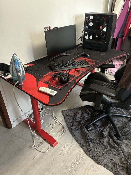 Arozzi Arena Mesa Gaming Vermelha/Preta