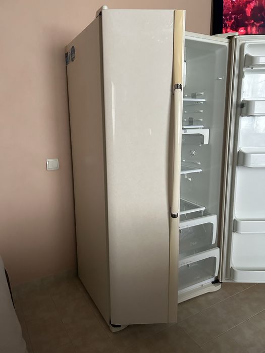 Холодильник LG side-by-side