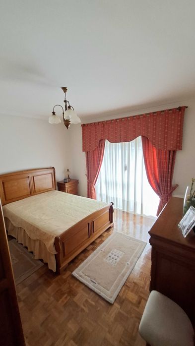 Moradia T4 independente na Lage, concelho de Vila Verde.