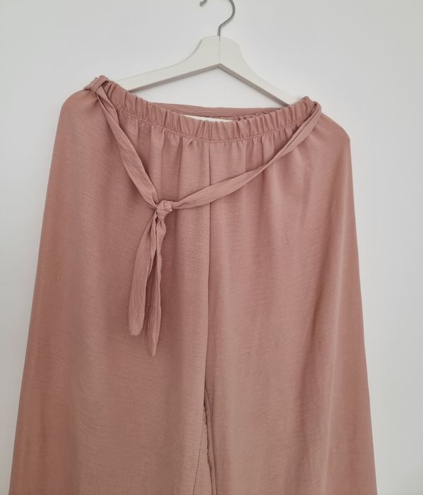 Nowy Komplet damski bluzka i szerokie spodnie pudrowy róż rozmiar 42/4