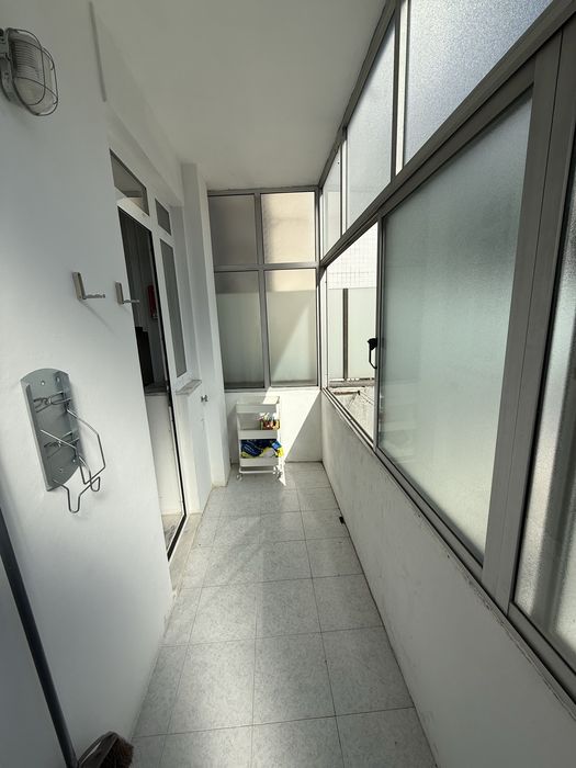 Arrenda-se quarto ISCAP. Suite com varanda