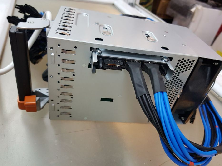 Блок живлення для манінгу