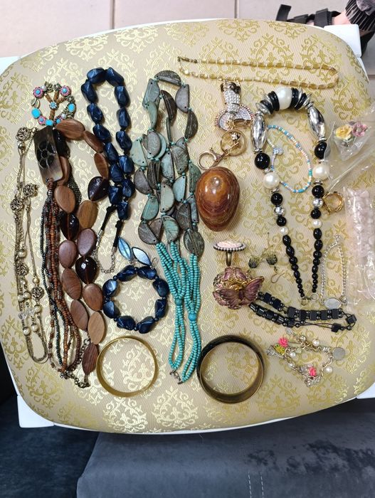 Біжутерія , браслет, підвіска , кулон