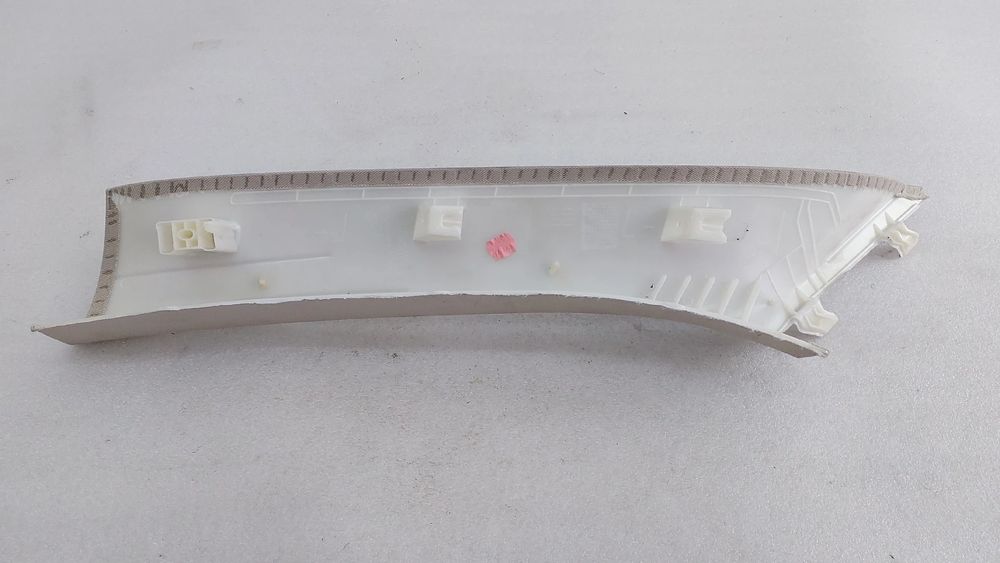Forras de pilar A direito BMW X4 (G02, F98)