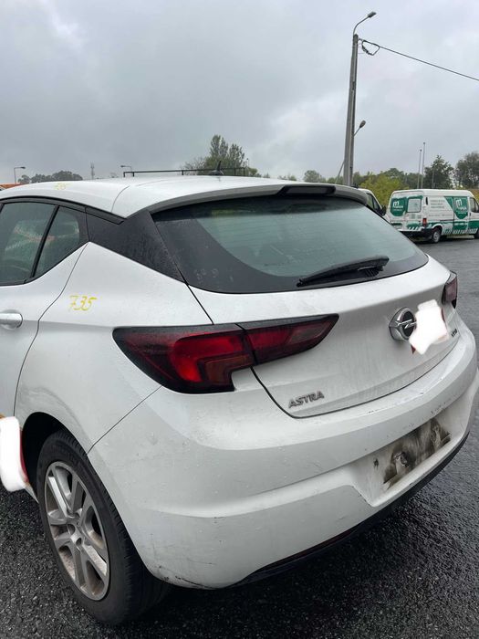 Opel Astra K 2018 para peças