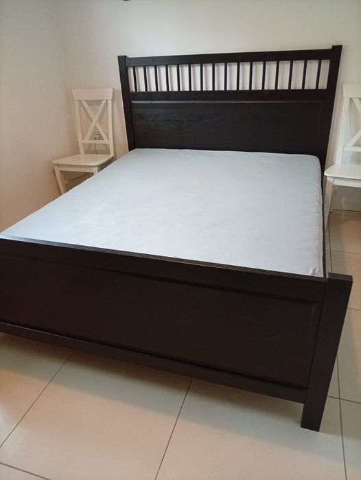Meble drewniane łóżko + komoda