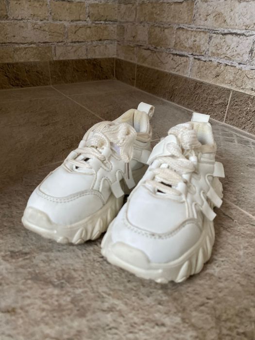 Кросівки для дівчинки 26-27