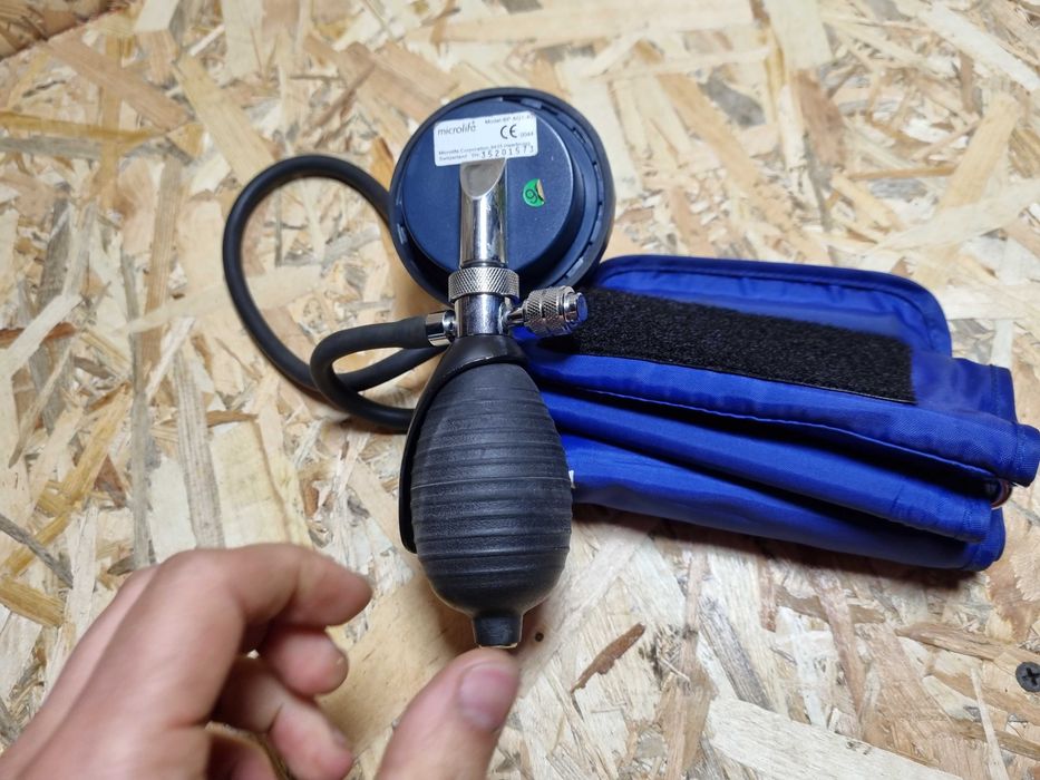 Тонометр Microlife BP AG1-40