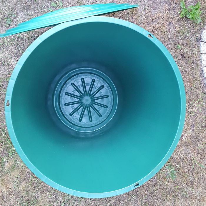 Zbiornik na deszczówkę 210L pojemnik na wodę.