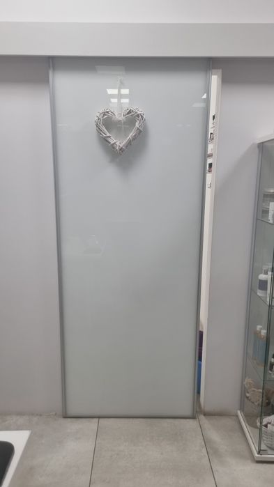 Drzwi przesuwne szklane