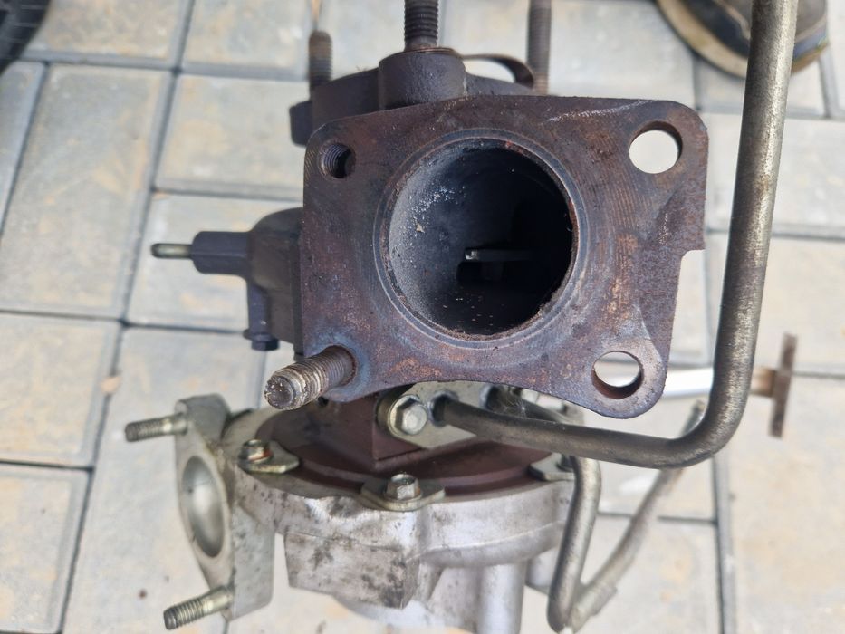 Turbo mazda 3 bl 2.2d 185km