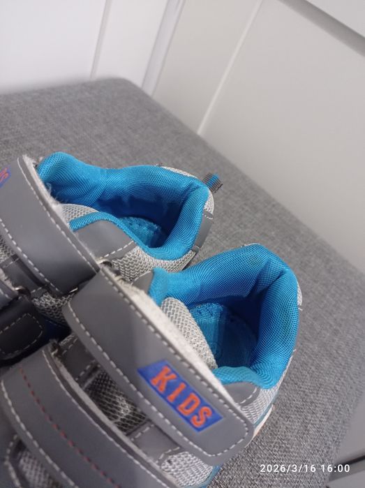 Buty 31 sportowe na rzepy chłopięce wiosenne