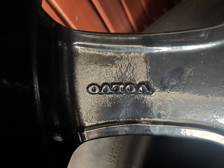 Piękne felgi aluminiowe 17” 5x108 Volvo czarny połysk