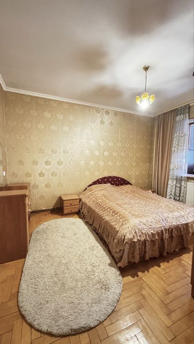 Оренда 3к квартири з газовим інд/опаленням/3 пов/5хв на авто до центру