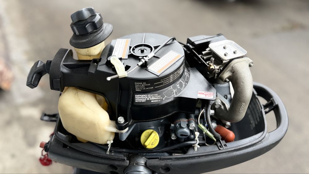 Лодочний двигун Yamaha 4F