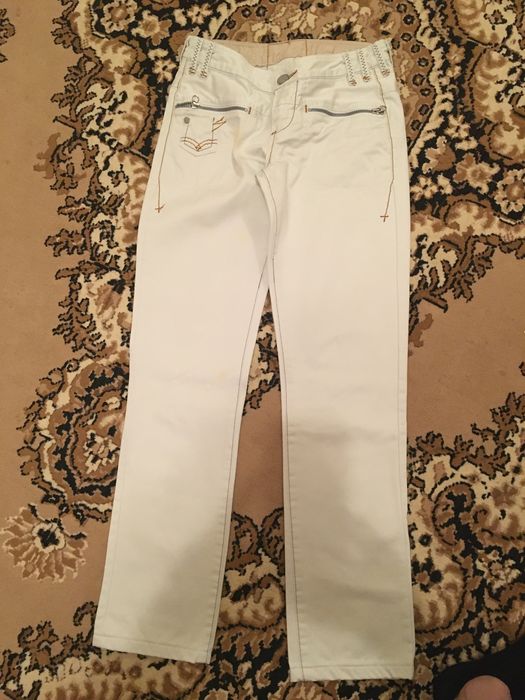 Стильні штани Levis