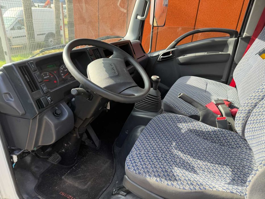 Isuzu tribasculante 2023 3.0CC 150 CV Nacional