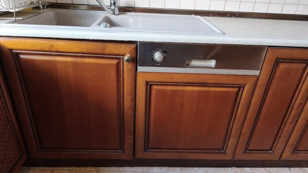 Meble kuchenne drewna wiśniowego