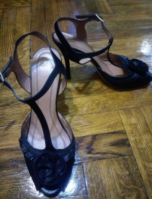 Босоножки Hugo Boss.  р. 37- 37,5