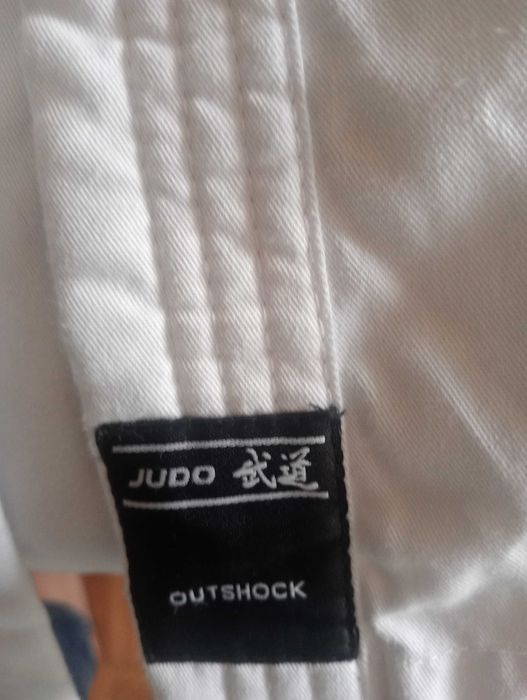 Fato de judo de criança