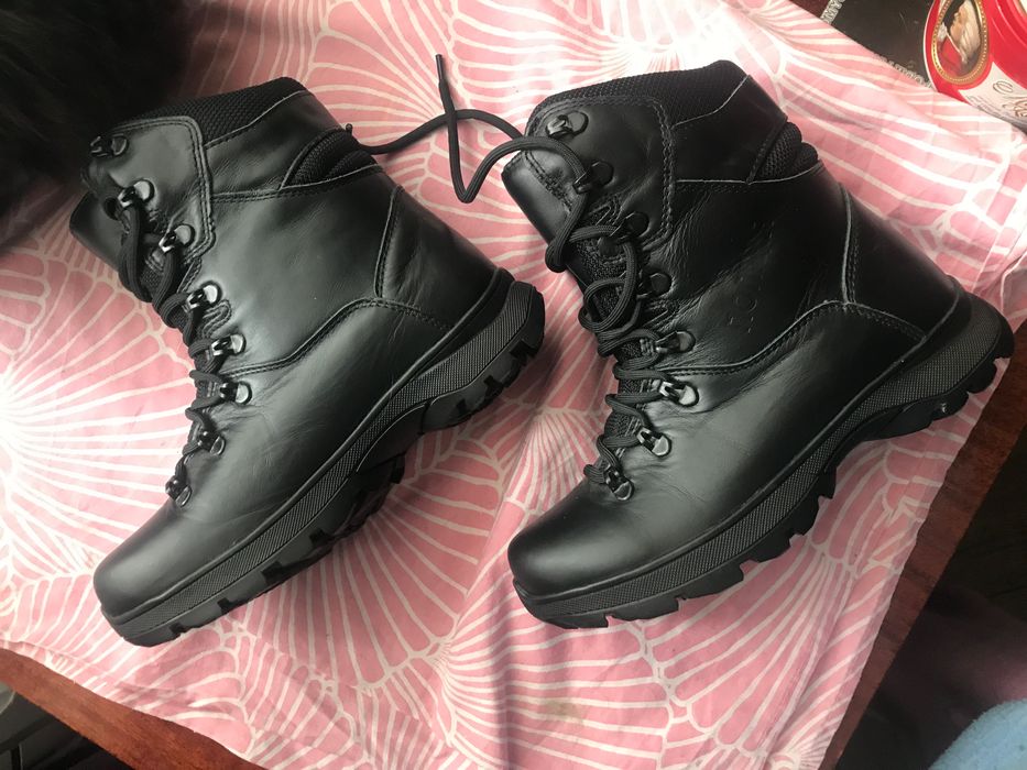 Взуття тепле чорне.38 розмір нове
