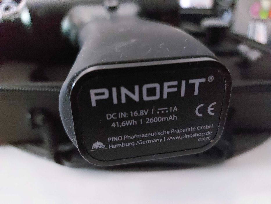 PINOFIT® Physio Boost  – wibrujący pistolet do masażu
