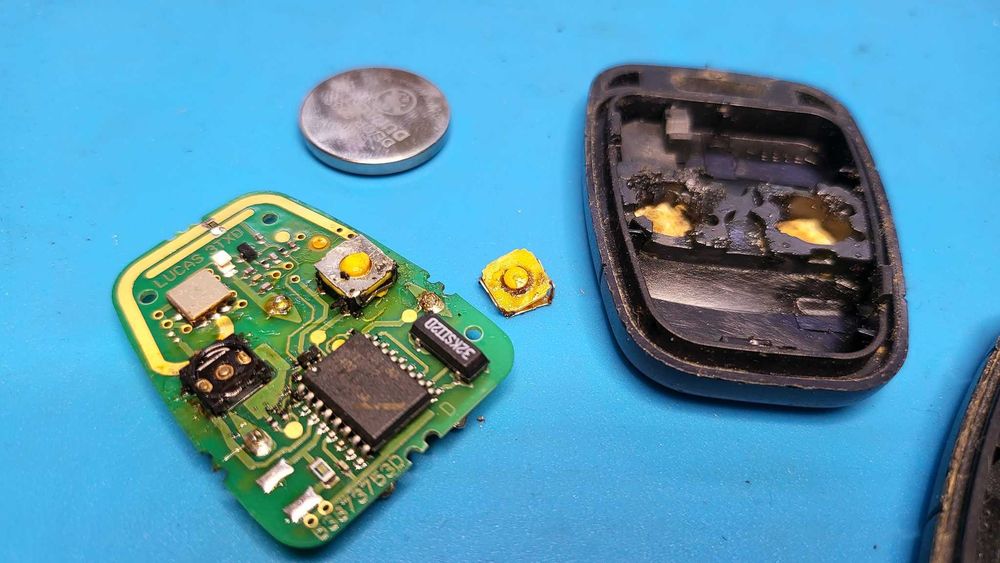 LAND ROVER FREELANDER - REPARAÇÃO DE CHAVE ORIGINAL - REZREMAPS