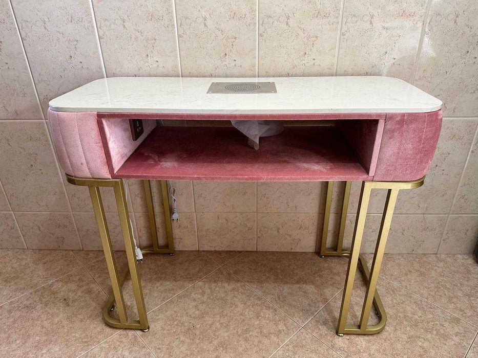 Mesa de manicure com aspirador  - excelente estado