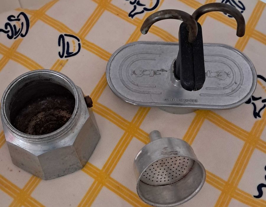 Mini cafeteira para café moído