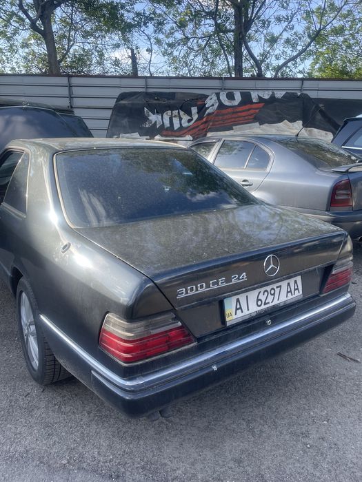 Мерседес 124 купе