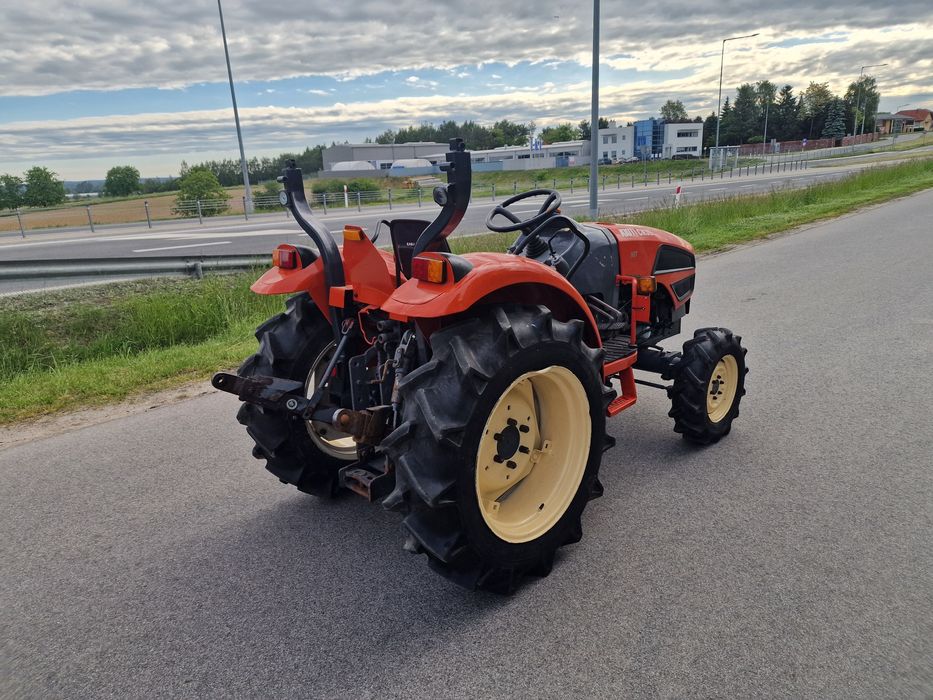 Traktor Kioti CK35