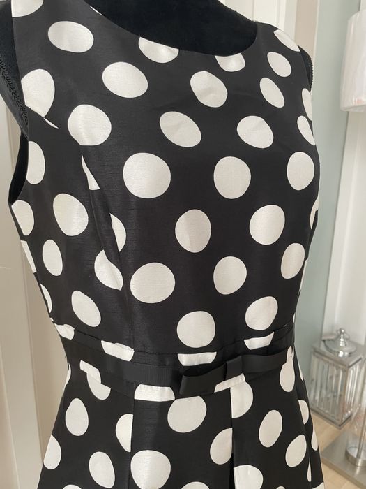 Sukienka czarna w białe grochy elegancka L