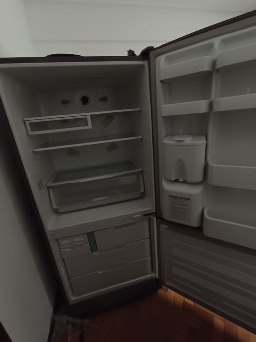 Frigorífico Samsung com máquina de gelo