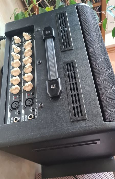 VOX. AGA 150. Комбопідсилювач для акустичної гітари..