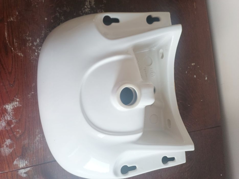 Умивальник,раковина  Kolo