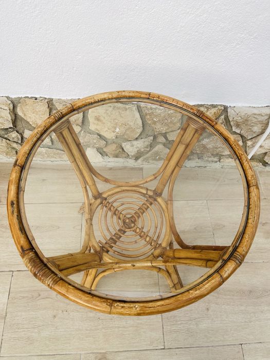 Mesa de apoio em bambu