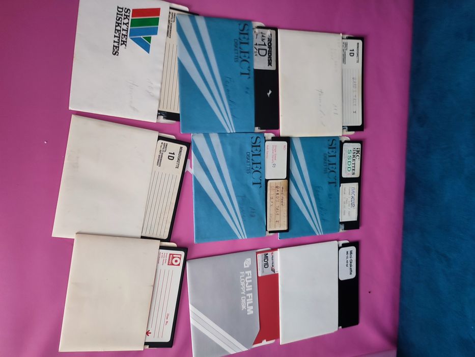 49 Dyskietek 5.25 Commodore