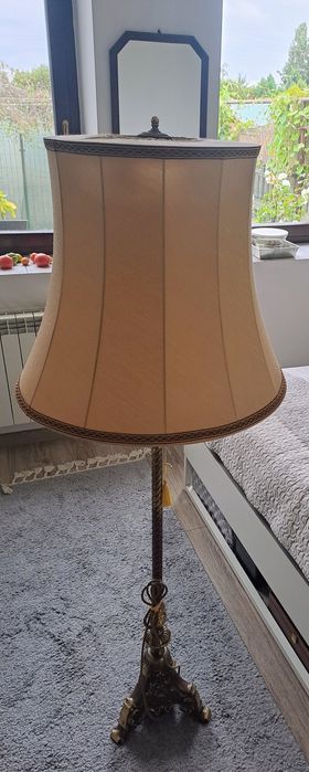 Lampa stojąca retro