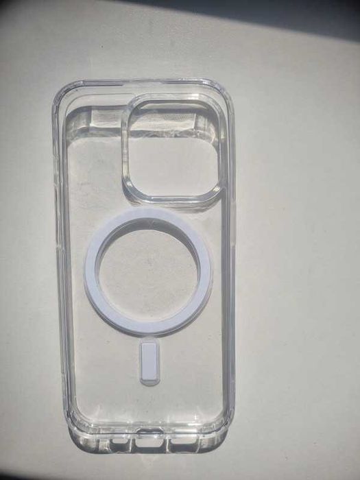 przezroczyste etui iPhone 15 Pro Clear Case.