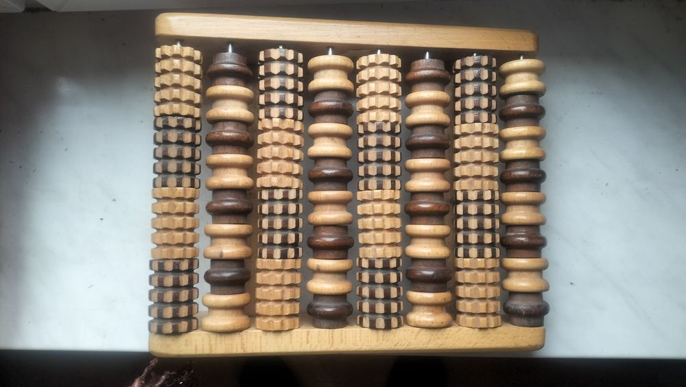 Masażer do stóp drewniany