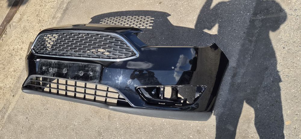 Sprzedam zderzak ford focus 3 lift