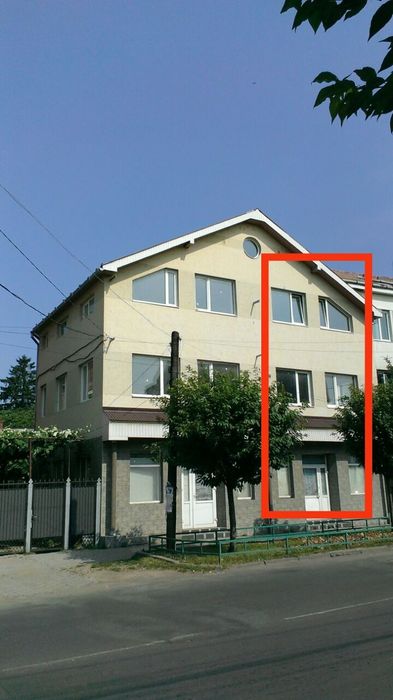Продається комерційне приміщення